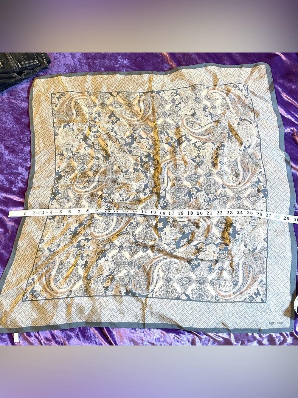 Pendleton 100% silk paisley scarf grey/slate ivory beige neck scarf vintage